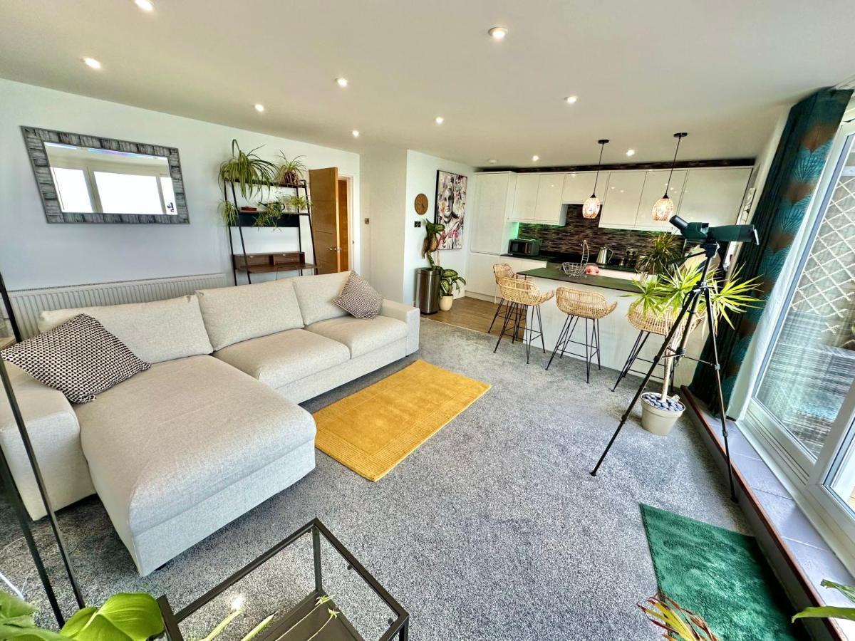 Appartement Stunning Sea View Two Double Bedroom - With Balcony - Opposite Beachfront Walk